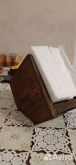 Салфетница дерево