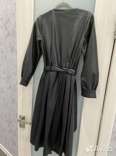 Платье reserved кожаное