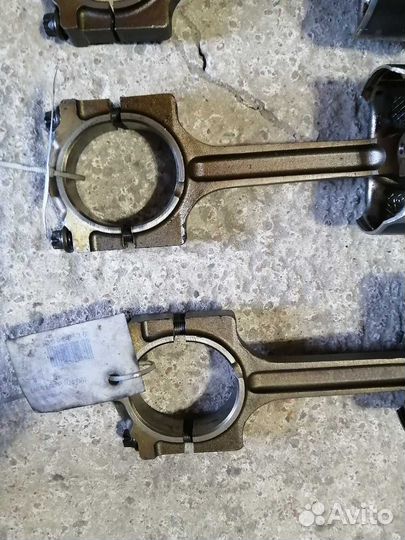 Шатун с Поршнем Форд фокус 2 1.8 qqdb