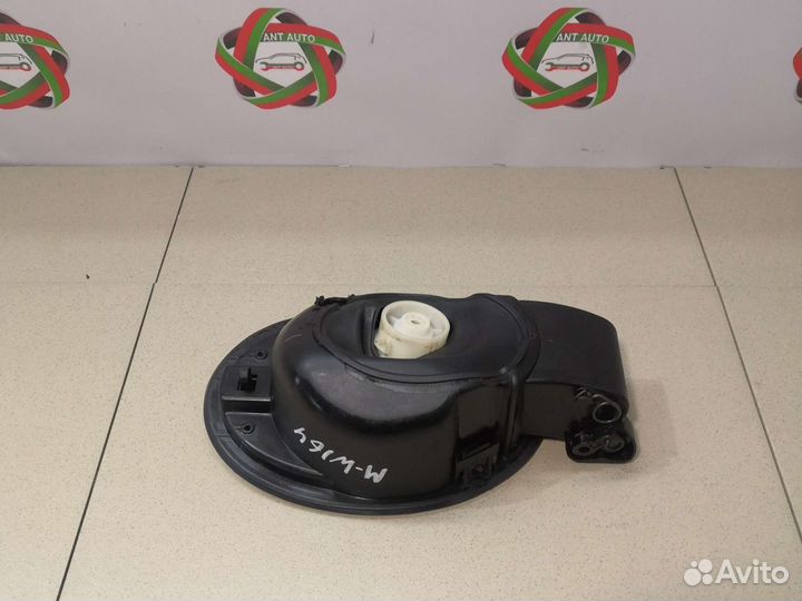 Mercedes W164 Лючок бензобака