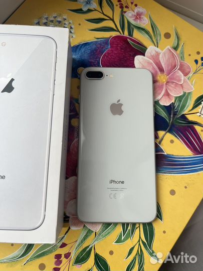 iPhone 8 Plus, 64 ГБ