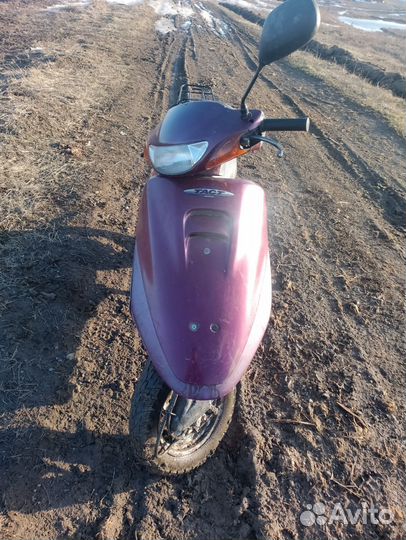 Скутер Honda tact