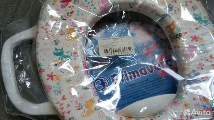 Детское сиденье на унитаз