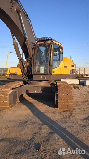 Гусеничный экскаватор Volvo EC480DL, 2022