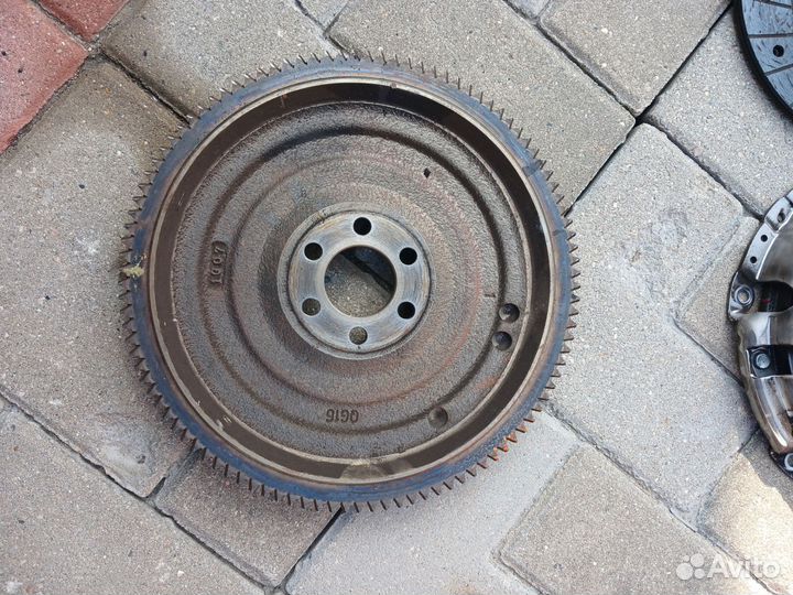 Nissan almera classic маховик