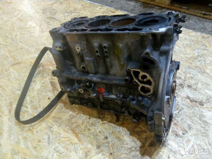 Блок цилиндров Volvo S40 2 рест. 2010 D4164T