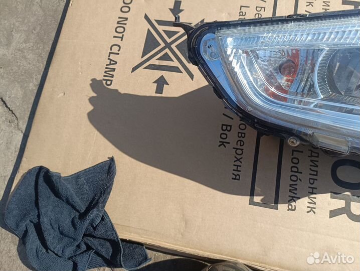 Левая фара Mitsubishi ASX