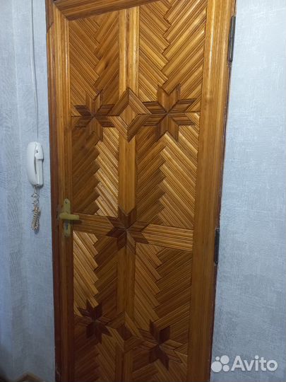 Дверь входная металлическая, межкомнатные дерево