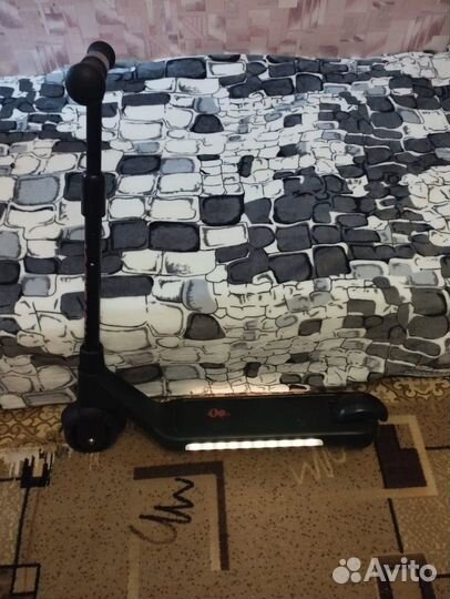 Детский электросамокат Hoverbot D