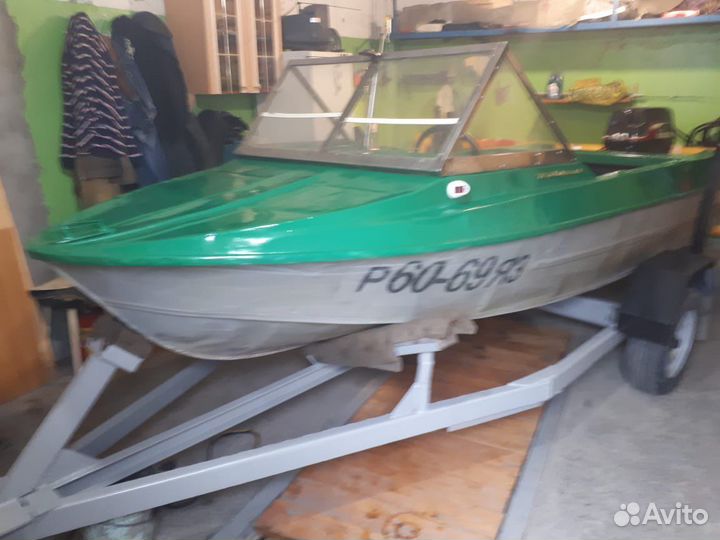Лодка Крым М, сузуки 40, прицеп, гараж бочка