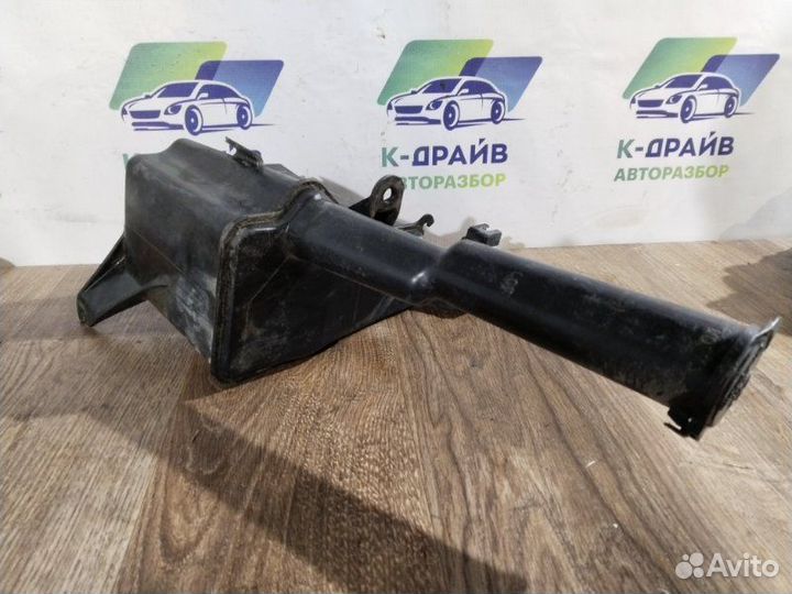 Бачок стеклоомывателя Toyota Mark Ii седан 2003