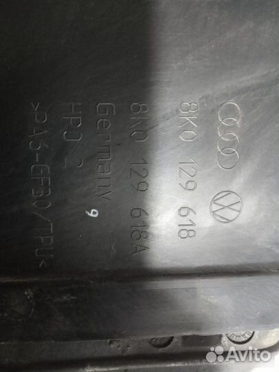 Патрубок корпуса воздушного фильтра Audi Q7 4L