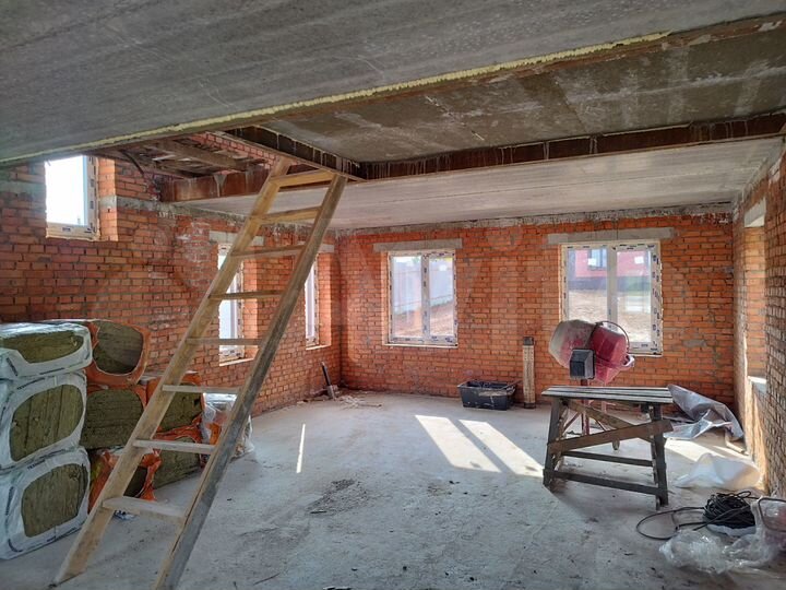 Дом 100 м² на участке 10 сот.