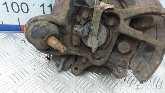 Ступица задняя левая toyota avensis T25 (ADN25LZ01