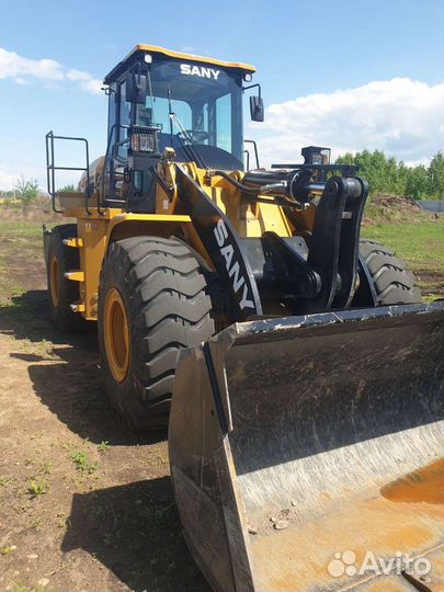 Оператор фронтального погрузчика