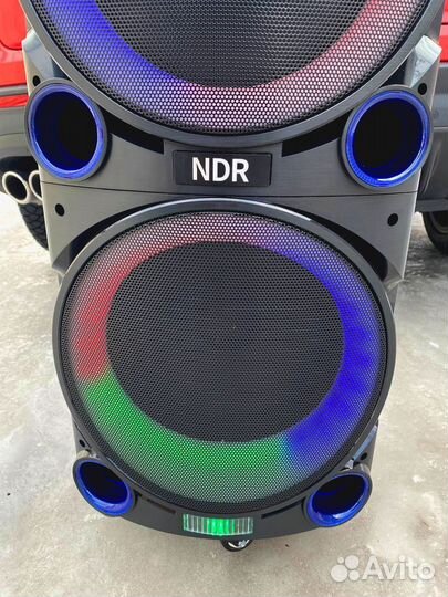 Беспроводная караоке колонка Partybox 3000