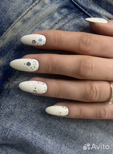 Маникюр, педикюр