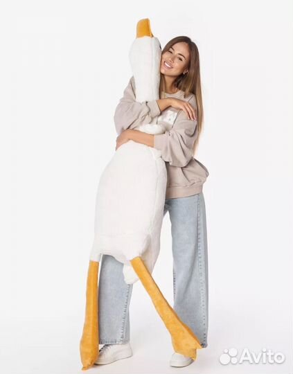 Гусь обнимусь