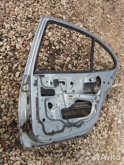 Дверь задняя правая Рено Меган 1