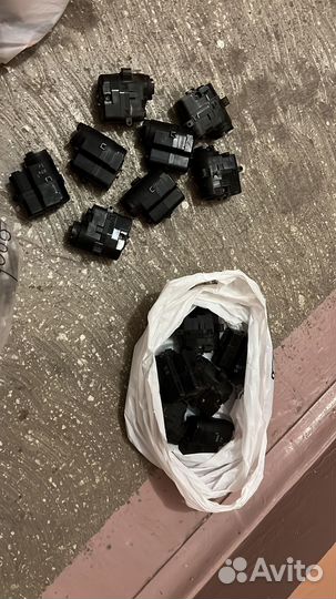 Моторчики зеркал Toyota левый правый