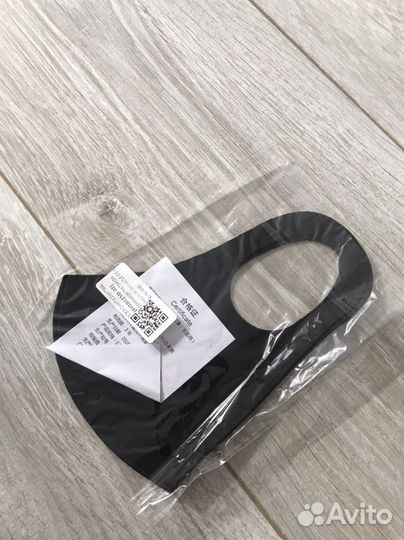 Маска многоразовая черная новая