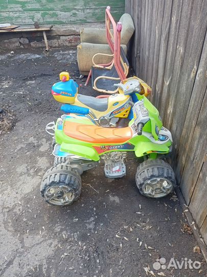Детский квадроцикл на аккумуляторе