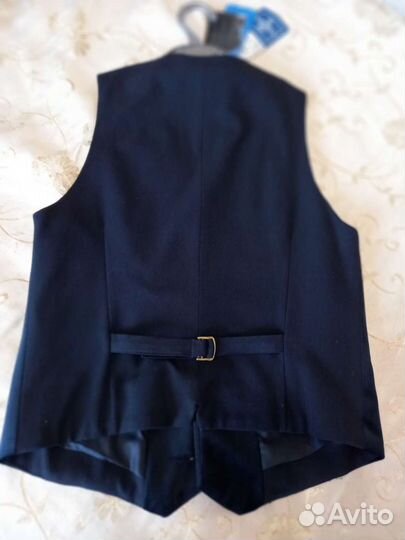 Жилет школьный.Новый для мальчика