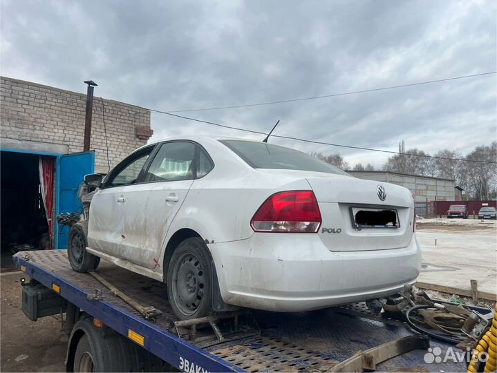 В разборе volkswagen polo 5 CFN