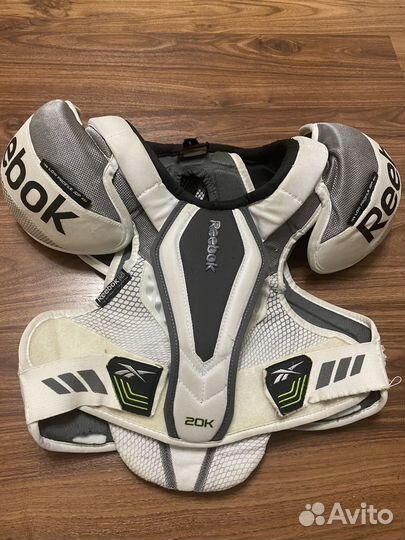 Нагрудник хоккейный детский