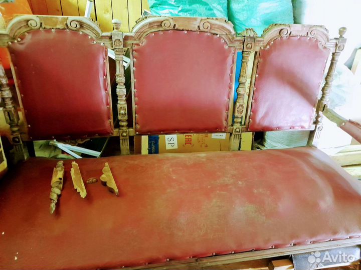 Старинная кушетка,лавка.Под реставрацию