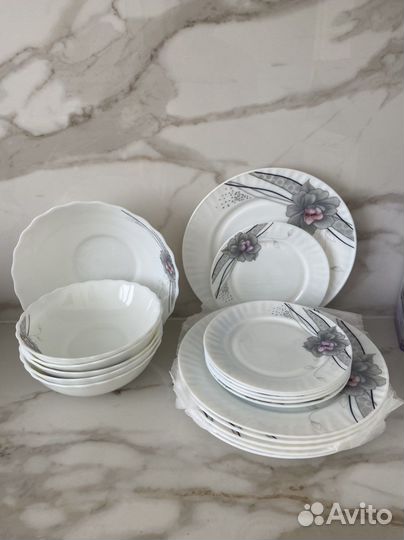 Набор столовой посуды на 6 персон