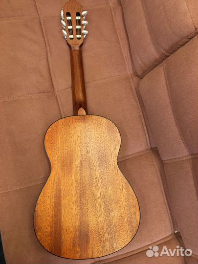 Классическая гитара 3/4 Parkwood PC75