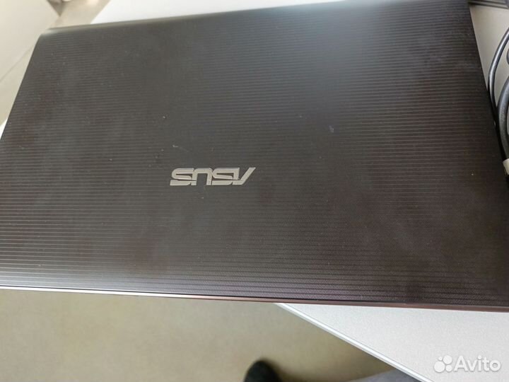 Ноутбук asus