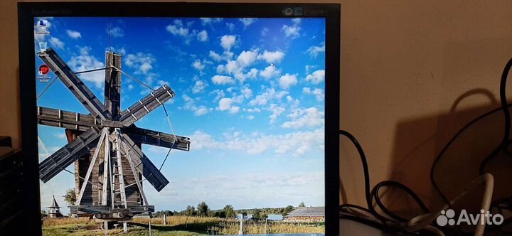Монитор для компьютера 19 дюймов
