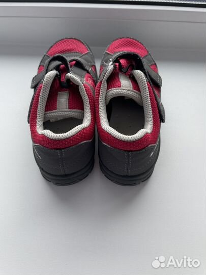 Кроссовки decathlon 30