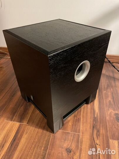 Сабвуфер Yamaha yst-sw030