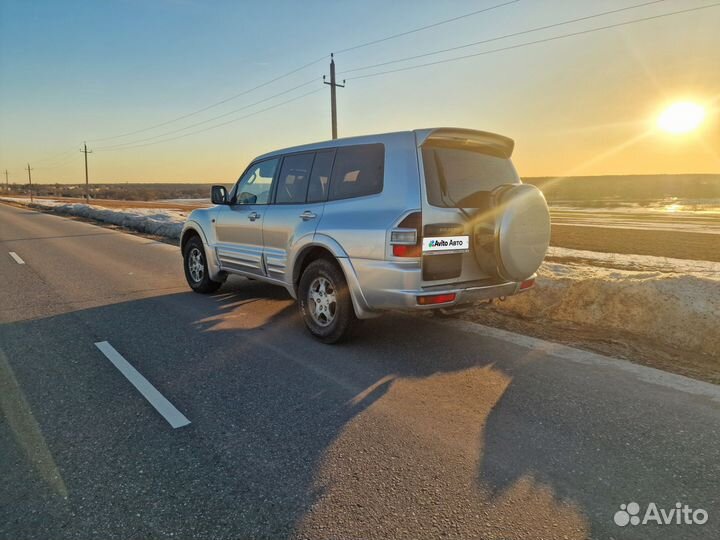 Mitsubishi Pajero 3.2 AT, 2002, 259 000 км