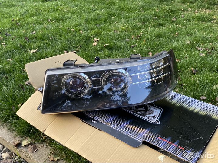 Фары головного света на LADA 2110