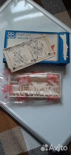 Сборная модель самолета 1:72