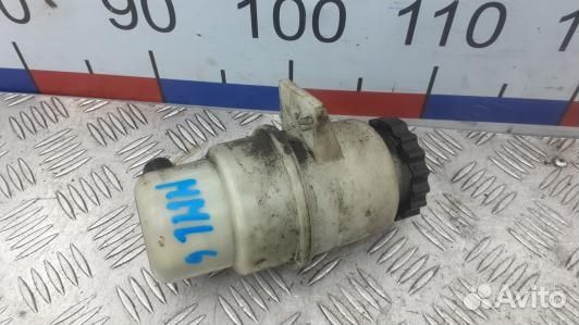 Бачок гу jeep grand cherokee WK2 (MML06NO01)