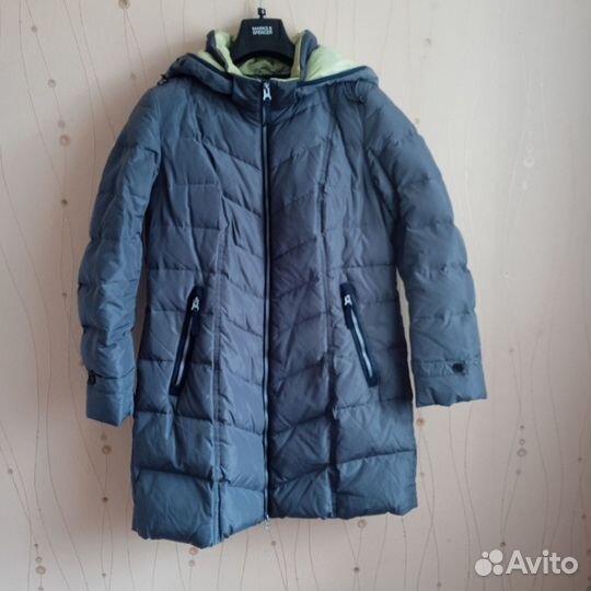 Пуховик женский