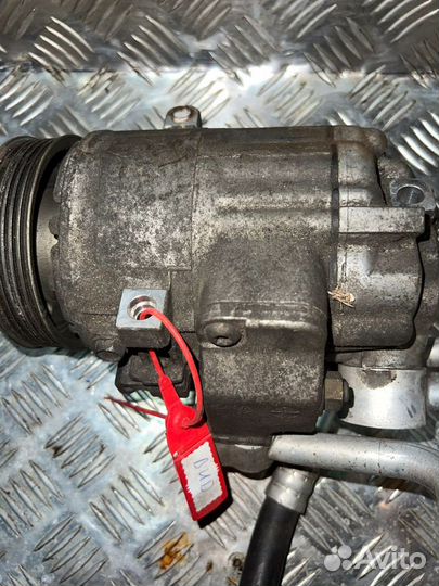 Компрессор кондиционера VAG 6Q0820803R