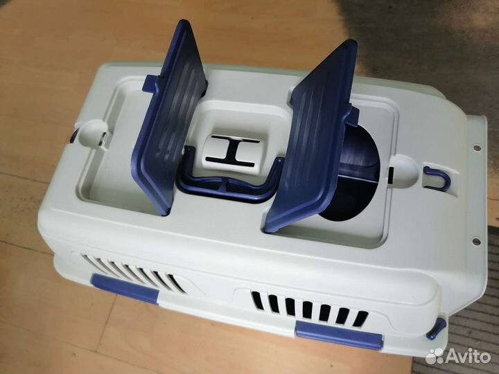 Переноска для собак в самолет