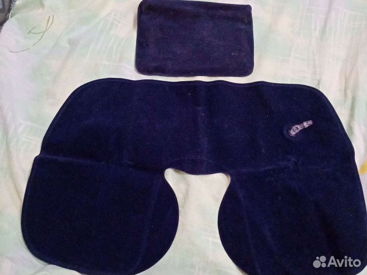 Надувная подушка для сна сидя