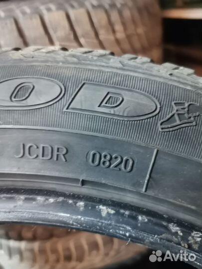 Goodyear Cargo Ultra Grip 215/55 R17