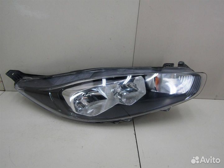 Фара правая Ford Fiesta 2008-нв