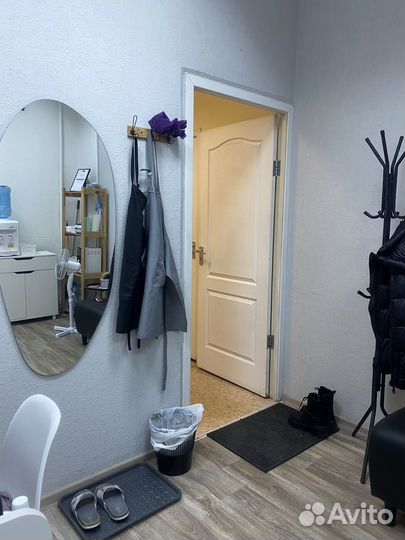 Сдам в аренду место мастера маникюра/бьюти мастера