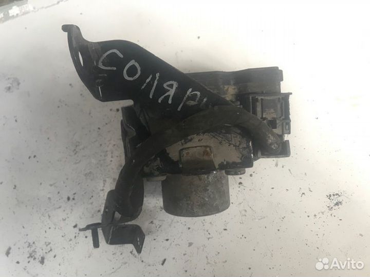 Блок abs передний Hyundai Solaris RB G4FA 2013