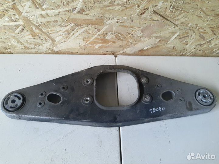 Кронштейн редуктора задний Mercedes W211 219