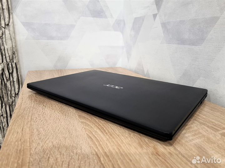 Стильный, легкий, компактный ультрабук Acer